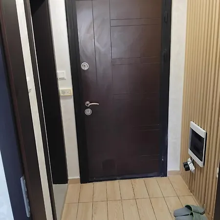 Moni Apartment