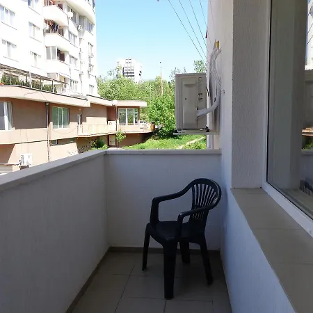 Apartment Moni